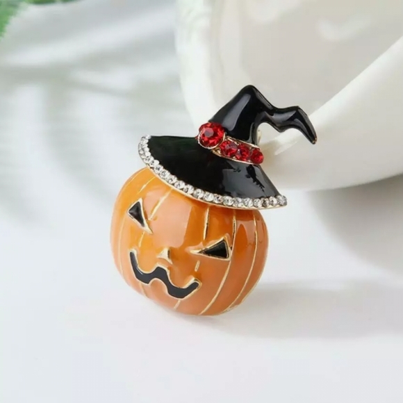 Gold plated red and white crystal Jack o lantern witch necklace/brooch - Picture 10 of 16
